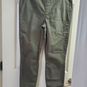 Liverpool Los Angeles Brand,  Size US 10/30. 2" Stretch Waist Band, 32" Waist.